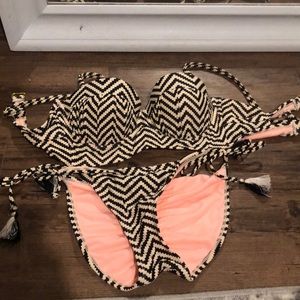 Digital chevron bathing suit
